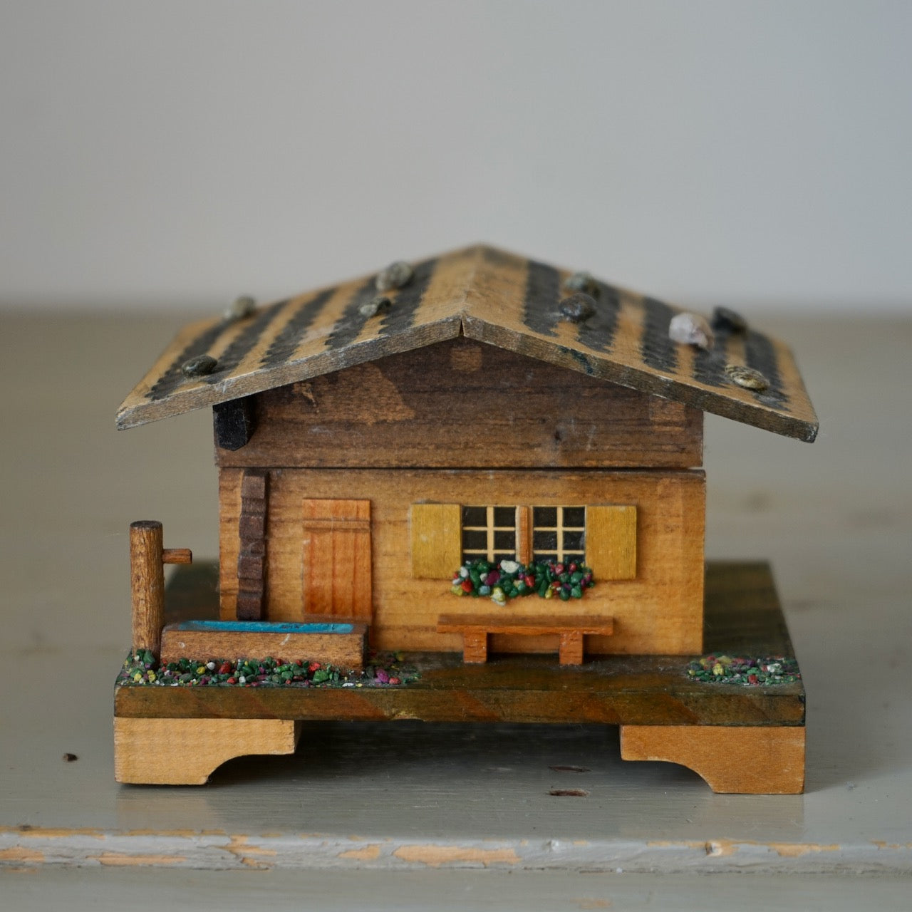 Swiss Cabin Music Box